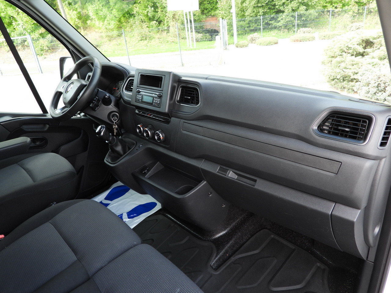 Carrinha basculante RENAULT MASTER TIPPER CRUISE CONTROL LED LIGHTS TWIN WHEELS AIR CONDITIONING  130HP: foto 34 Carrinha basculante RENAULT MASTER TIPPER CRUISE CONTROL LED LIGHTS TWIN WHEELS AIR CONDITIONING  130HP: foto 34