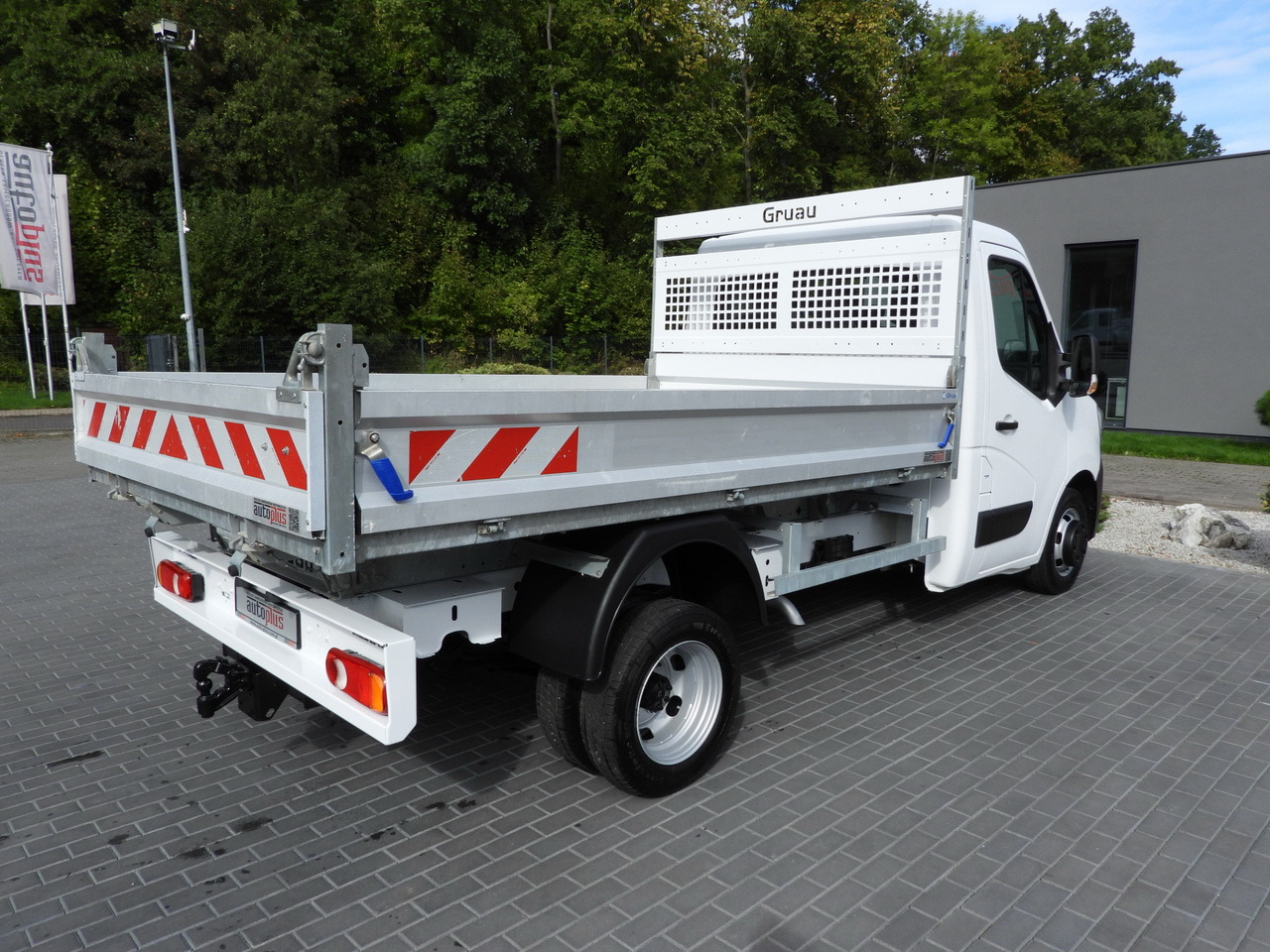 Carrinha basculante RENAULT MASTER TIPPER CRUISE CONTROL LED LIGHTS TWIN WHEELS AIR CONDITIONING  130HP: foto 13 Carrinha basculante RENAULT MASTER TIPPER CRUISE CONTROL LED LIGHTS TWIN WHEELS AIR CONDITIONING  130HP: foto 13