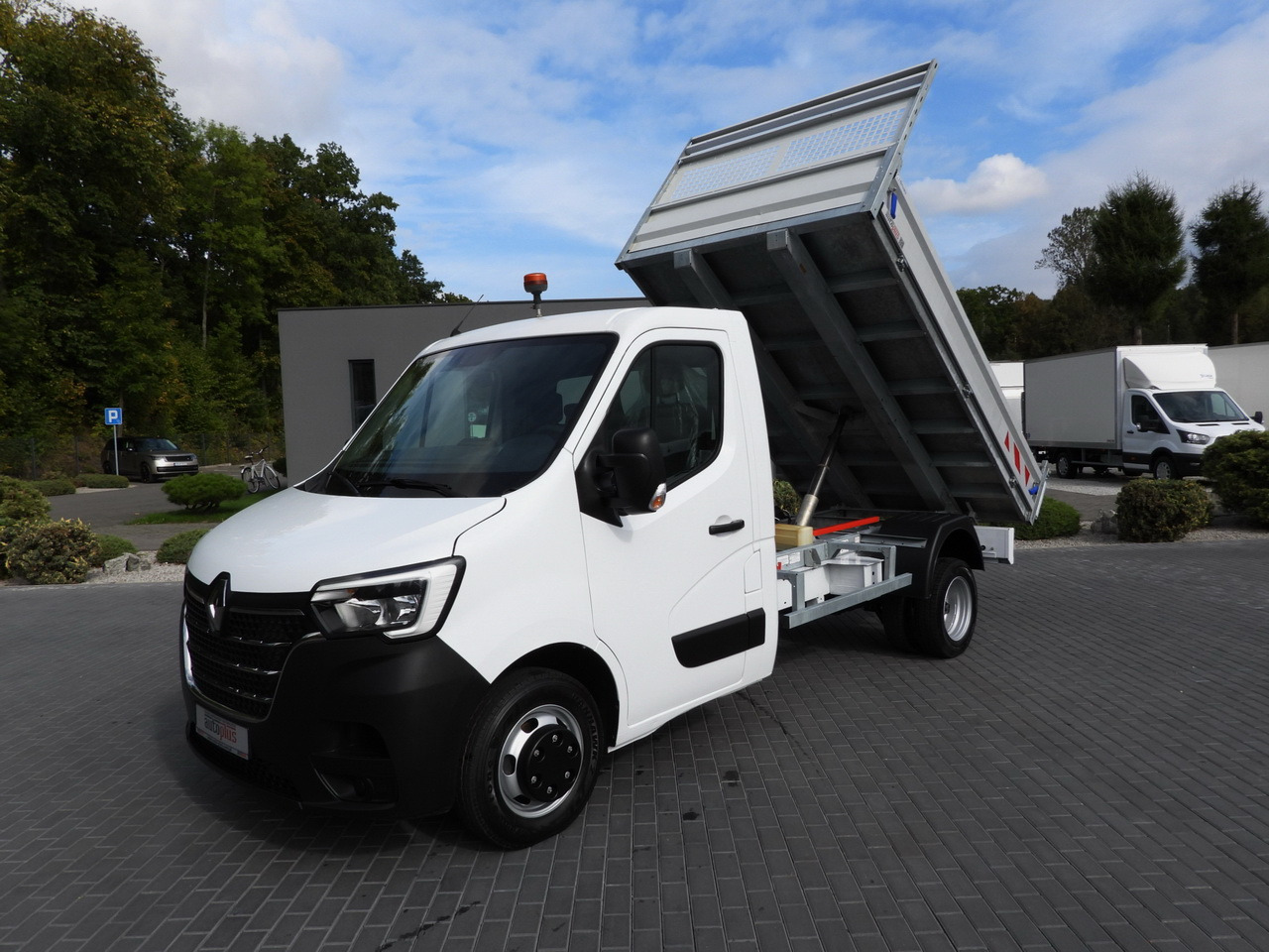 Carrinha basculante RENAULT MASTER TIPPER CRUISE CONTROL LED LIGHTS TWIN WHEELS AIR CONDITIONING  130HP: foto 17 Carrinha basculante RENAULT MASTER TIPPER CRUISE CONTROL LED LIGHTS TWIN WHEELS AIR CONDITIONING  130HP: foto 17
