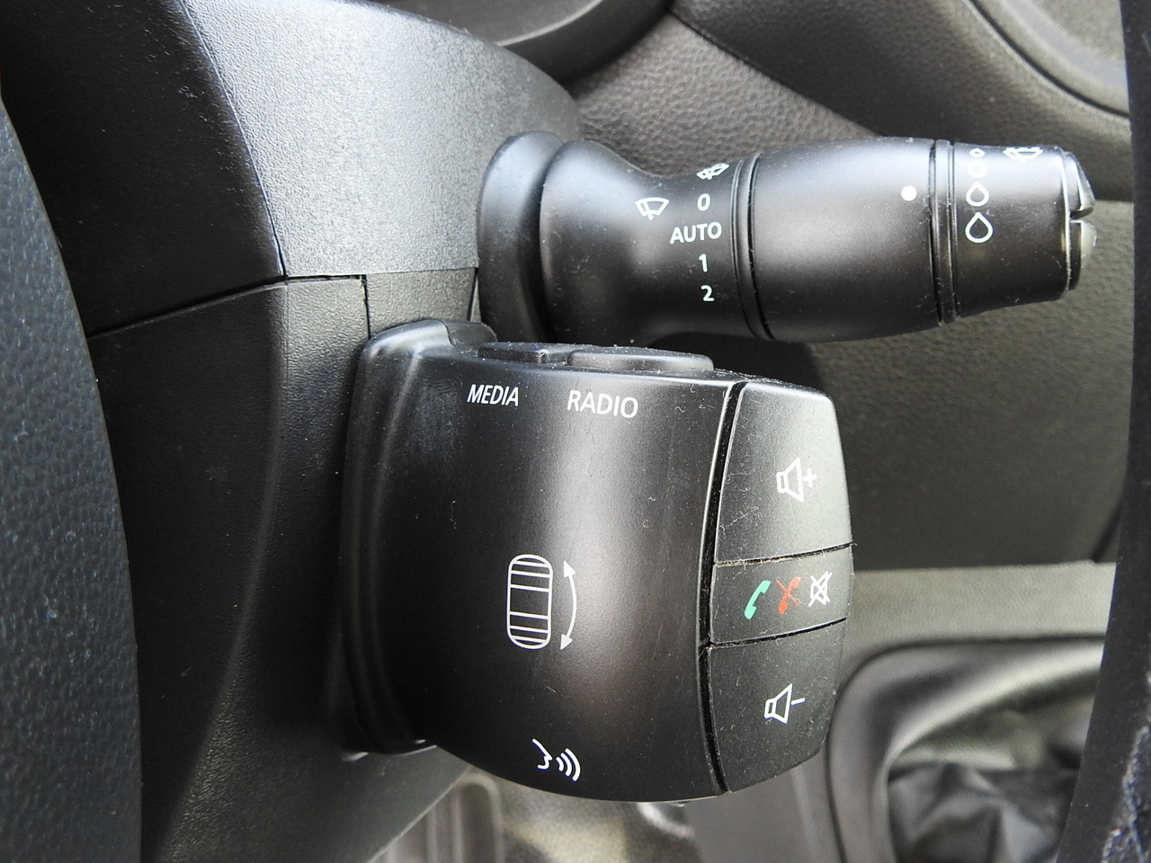 Carrinha basculante RENAULT MASTER TIPPER CRUISE CONTROL NAVIGATION AIR CONDITIONING LED LIGHTS TWIN WHEELS LOAD WEIGHT 145HP: foto 43 Carrinha basculante RENAULT MASTER TIPPER CRUISE CONTROL NAVIGATION AIR CONDITIONING LED LIGHTS TWIN WHEELS LOAD WEIGHT 145HP: foto 43