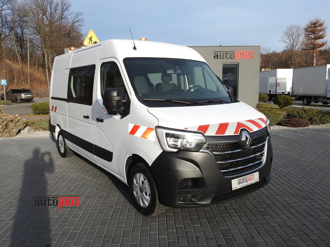 Renault MASTER KASTENWAGEN DOPPELKABINE 7 SITZE TEMPOMAT - Furgão, Carrinha cabine dupla: foto 1 Renault MASTER KASTENWAGEN DOPPELKABINE 7 SITZE TEMPOMAT - Furgão, Carrinha cabine dupla: foto 1