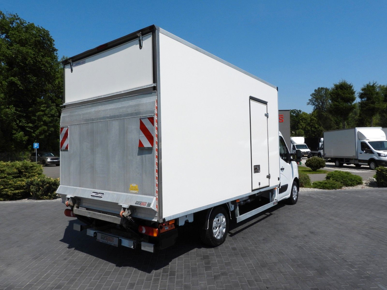 Renault MASTER KOFFER AUFZUG 8 PALETTEN TEMPOMAT LED - Carrinha de contentor: foto 3 Renault MASTER KOFFER AUFZUG 8 PALETTEN TEMPOMAT LED - Carrinha de contentor: foto 3