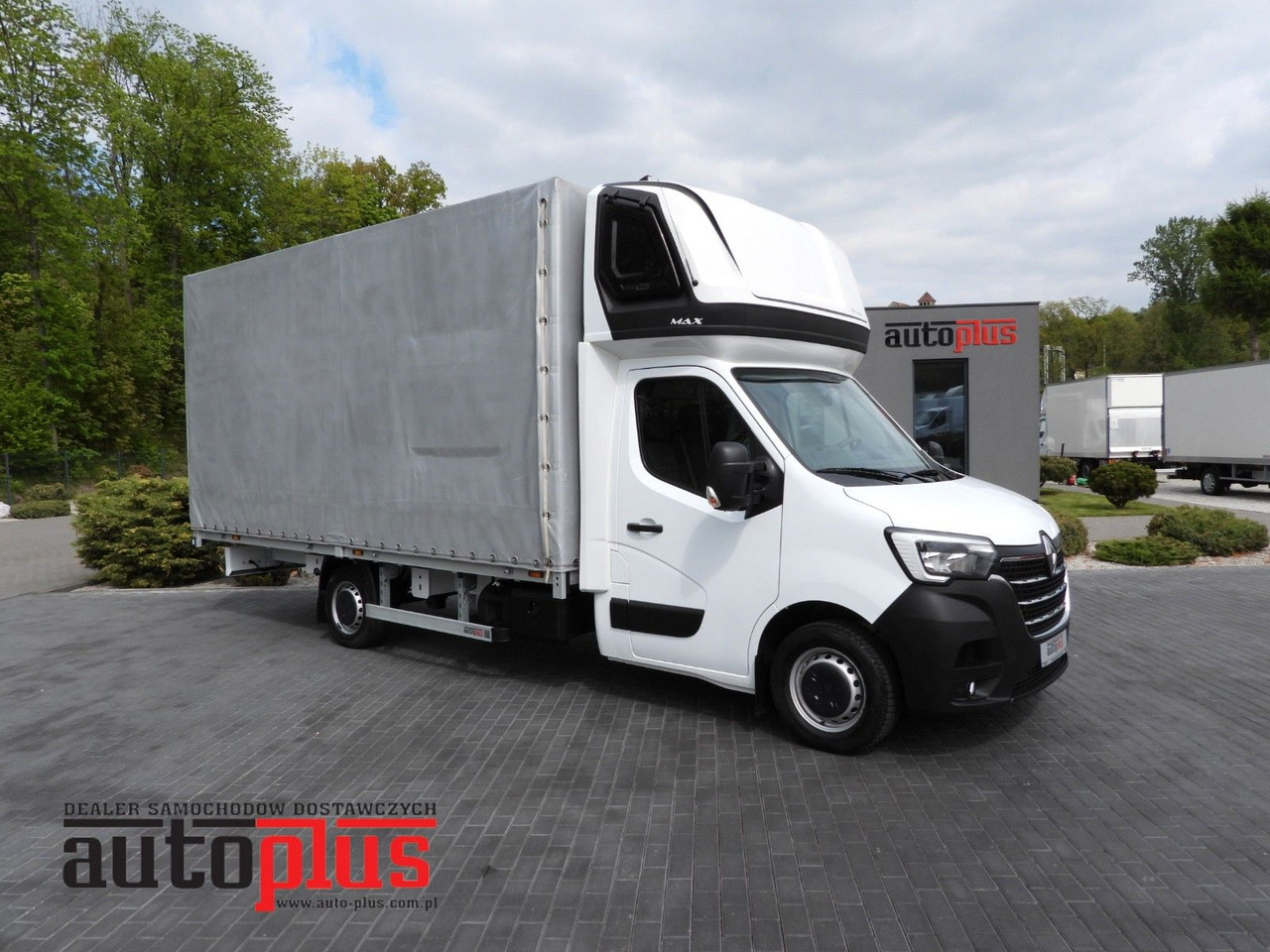 Renault MASTER PRITSCHE PLANE 10 PALETTEN WEBASTO A/C - Carrinha de lona: foto 1 Renault MASTER PRITSCHE PLANE 10 PALETTEN WEBASTO A/C - Carrinha de lona: foto 1
