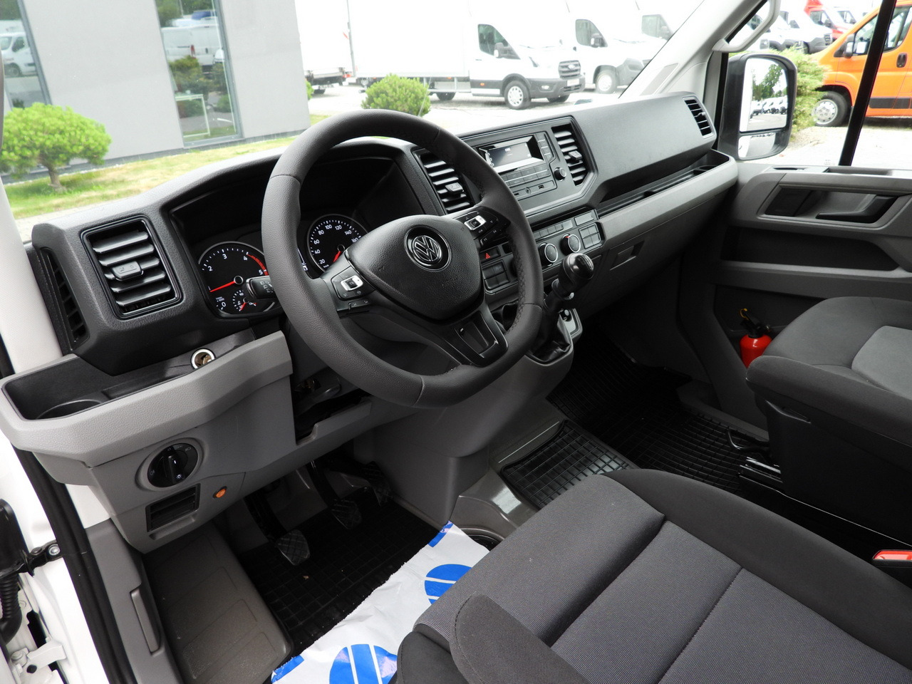 VOLKSWAGEN CRAFTER TARPAULIN 8 PALLETS WEBASTO CRUISE CONTROL LED LIGHTS AIR CONDITIONING 180HP - Carrinha de lona: foto 2 VOLKSWAGEN CRAFTER TARPAULIN 8 PALLETS WEBASTO CRUISE CONTROL LED LIGHTS AIR CONDITIONING 180HP - Carrinha de lona: foto 2