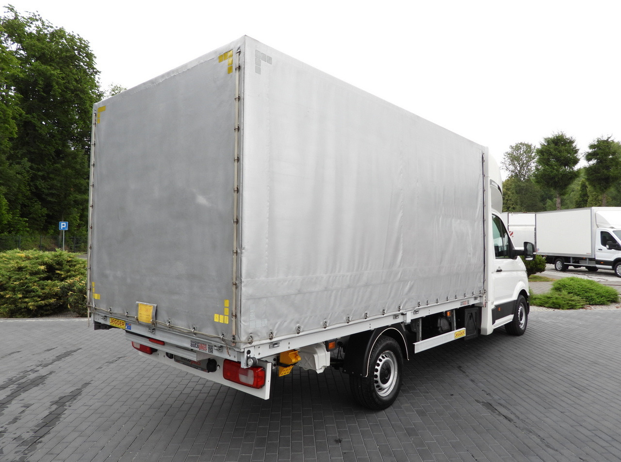 VOLKSWAGEN CRAFTER TARPAULIN 8 PALLETS WEBASTO CRUISE CONTROL LED LIGHTS AIR CONDITIONING 180HP - Carrinha de lona: foto 3 VOLKSWAGEN CRAFTER TARPAULIN 8 PALLETS WEBASTO CRUISE CONTROL LED LIGHTS AIR CONDITIONING 180HP - Carrinha de lona: foto 3