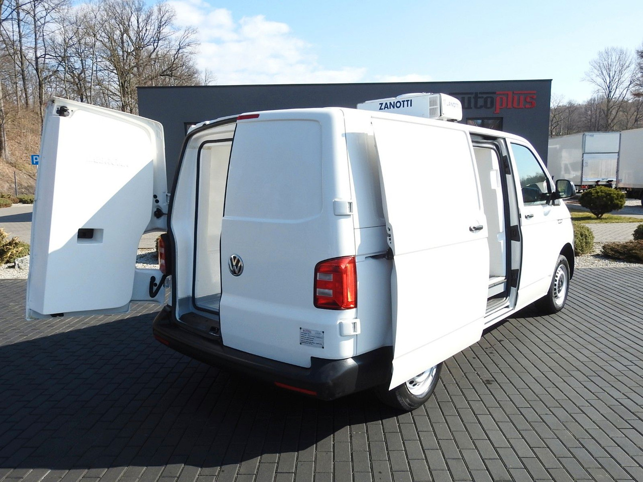 Volkswagen TRANSPORTER T6 KÜHLKASTENWAGEN 0*C TEMPOMAT - Carrinha frigorífica: foto 3 Volkswagen TRANSPORTER T6 KÜHLKASTENWAGEN 0*C TEMPOMAT - Carrinha frigorífica: foto 3