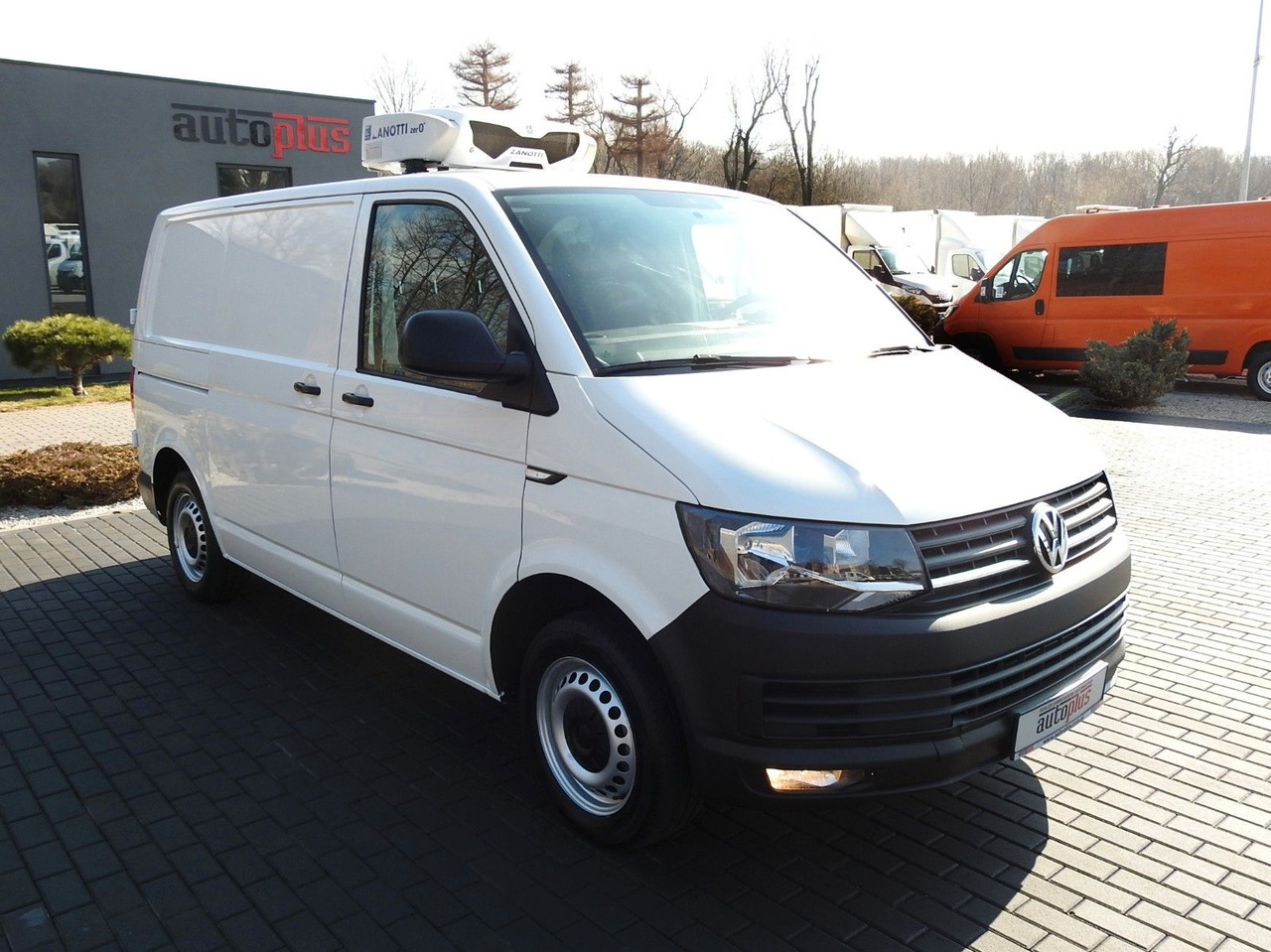 Volkswagen TRANSPORTER T6 KÜHLKASTENWAGEN 0*C TEMPOMAT - Carrinha frigorífica: foto 4 Volkswagen TRANSPORTER T6 KÜHLKASTENWAGEN 0*C TEMPOMAT - Carrinha frigorífica: foto 4