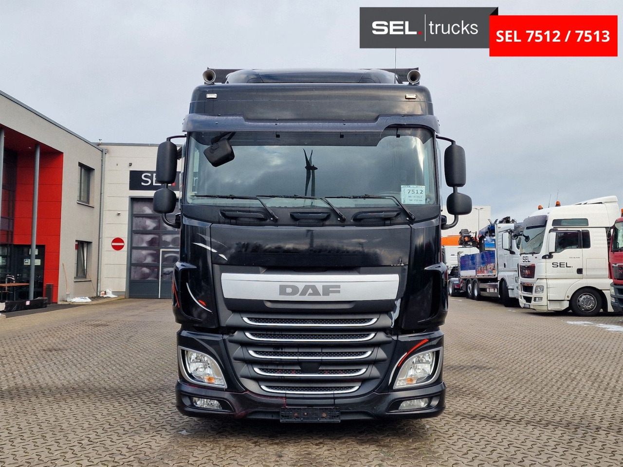 DAF XF 460 FAR / ZF Intarder / Durchladezug - Camião de lona: foto 2 DAF XF 460 FAR / ZF Intarder / Durchladezug - Camião de lona: foto 2