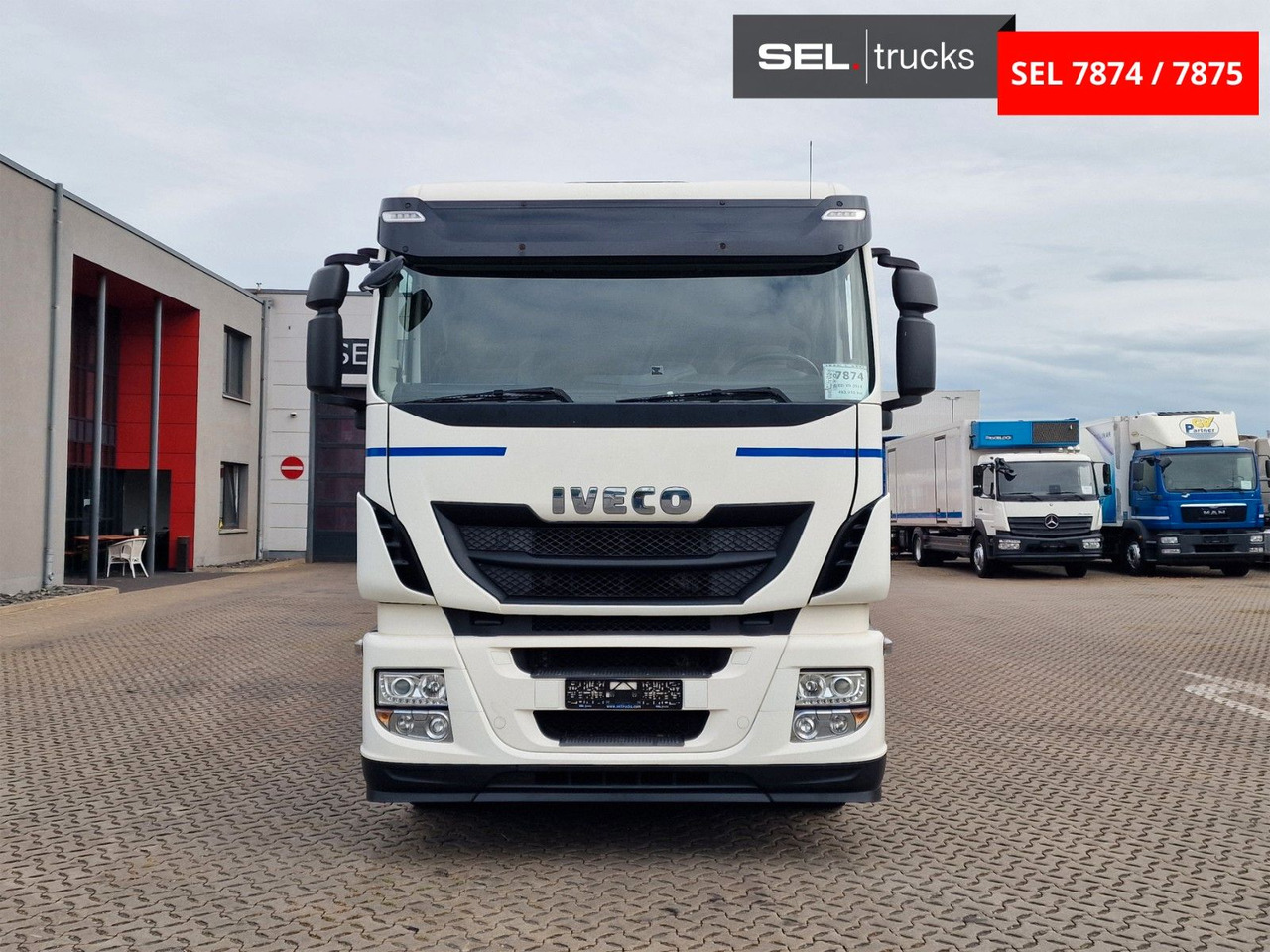 Iveco Stralis 420 / Ladebordwand / Lenkachse /Liftache - Camião transporte de bebidas: foto 2 Iveco Stralis 420 / Ladebordwand / Lenkachse /Liftache - Camião transporte de bebidas: foto 2
