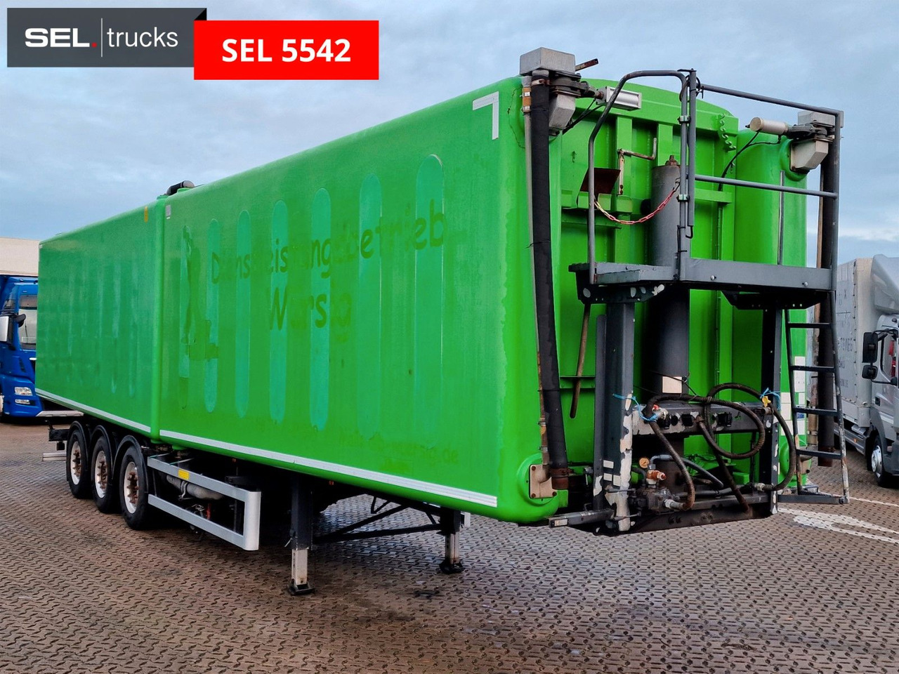 Kempf Duales Transportsyst.: Schüttgüter+Flüssikeiten Kempf Duales Transportsyst.: Schüttgüter+Flüssikeiten - Semi-reboque basculante: foto 3 Kempf Duales Transportsyst.: Schüttgüter+Flüssikeiten Kempf Duales Transportsyst.: Schüttgüter+Flüssikeiten - Semi-reboque basculante: foto 3