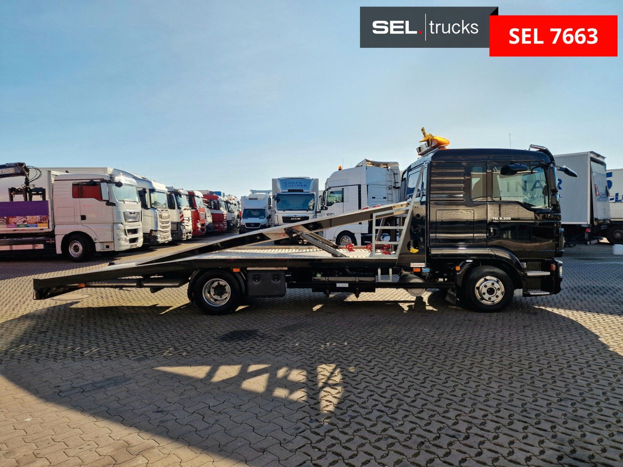 MAN TGL 8.220 4X2 BL / Xenon / Alu-Felgen - Camião transporte de veículos: foto 4 MAN TGL 8.220 4X2 BL / Xenon / Alu-Felgen - Camião transporte de veículos: foto 4
