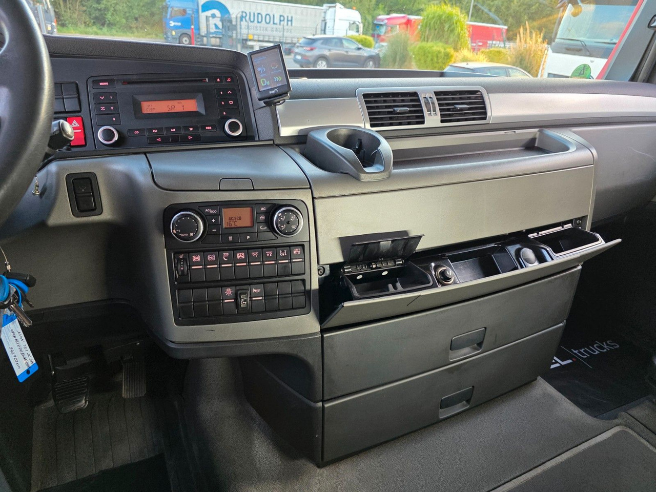 Camião grua MAN TGX 26.360 6x2-2 BL / Intarder / HIAB 166K PRO: foto 37 Camião grua MAN TGX 26.360 6x2-2 BL / Intarder / HIAB 166K PRO: foto 37