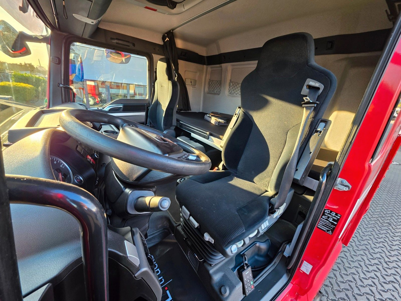 Camião grua MAN TGX 26.360 6x2-2 BL / Intarder / HIAB 166K PRO: foto 25 Camião grua MAN TGX 26.360 6x2-2 BL / Intarder / HIAB 166K PRO: foto 25