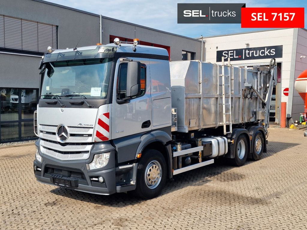 Mercedes-Benz Actros 2545 / Tierkadaver / mit Waage Mercedes-Benz Actros 2545 /für Tierkadaver / mit Waage - Camião basculante: foto 1 Mercedes-Benz Actros 2545 / Tierkadaver / mit Waage Mercedes-Benz Actros 2545 /für Tierkadaver / mit Waage - Camião basculante: foto 1