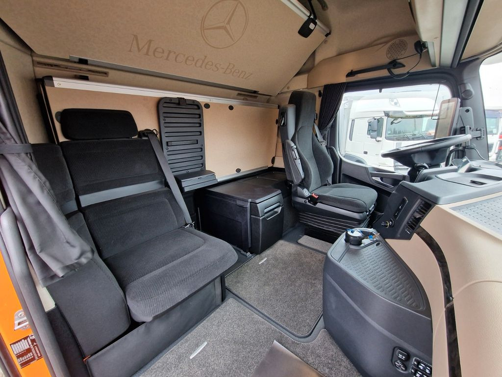 Camião de lona Mercedes-Benz Actros 2548 / Retarder / Aluklappen / Euro 6E: foto 17