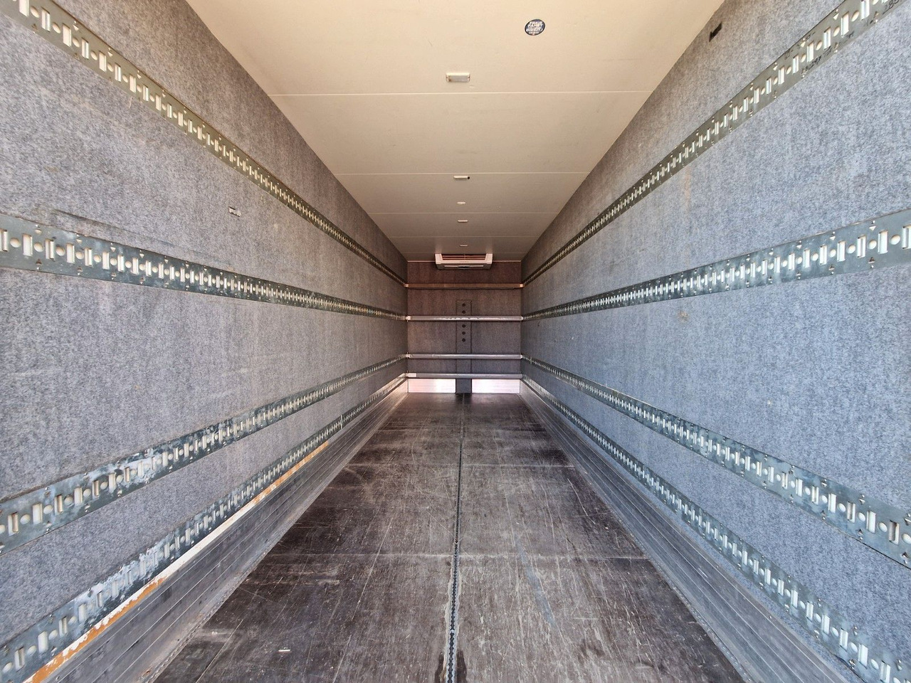 Camião furgão Mercedes-Benz Actros 2643 / Retarder / Ldbw / Lenkachse /: foto 11