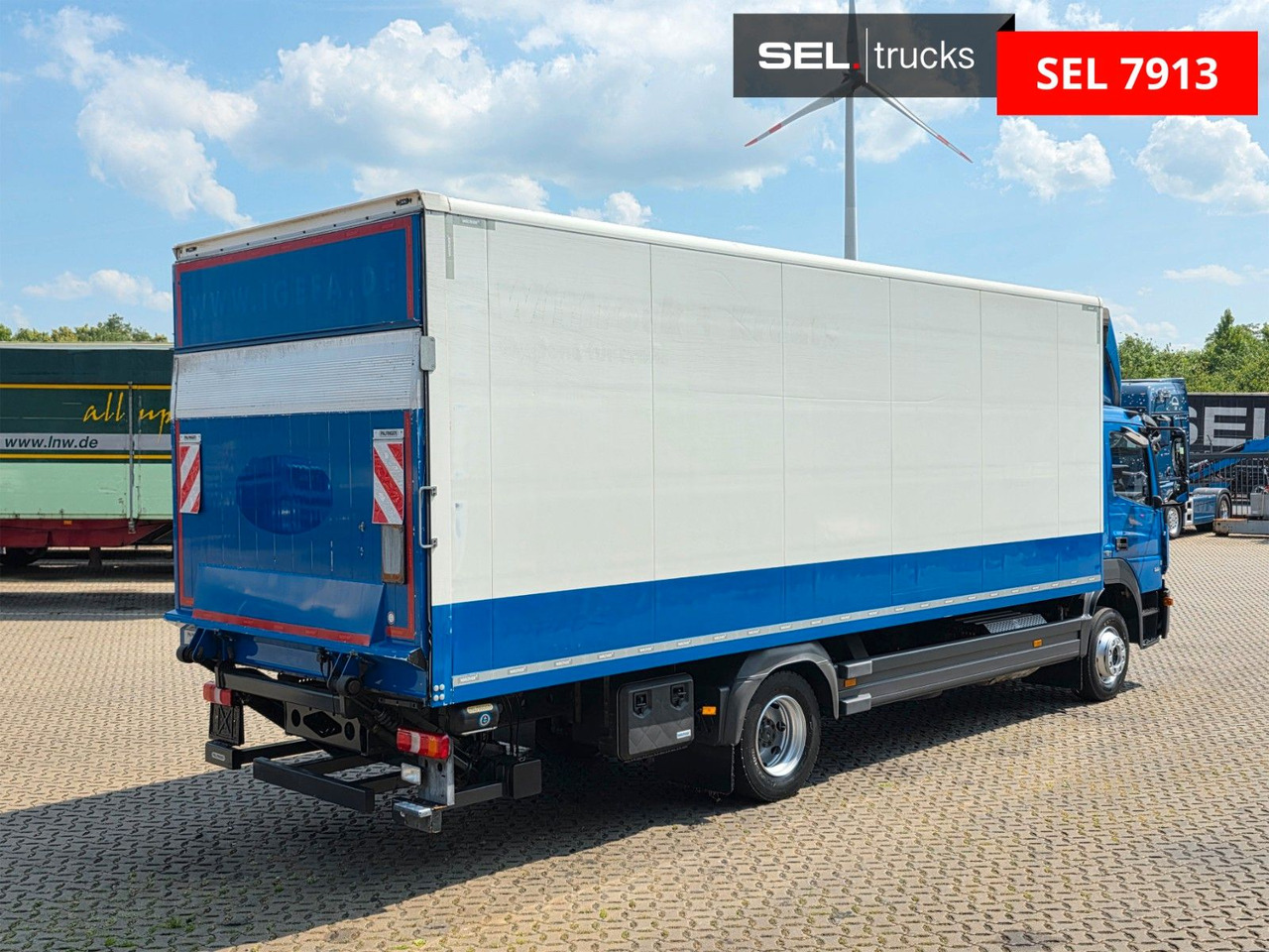 Mercedes-Benz Atego 1221 / Ladebordwand - Camião furgão: foto 5 Mercedes-Benz Atego 1221 / Ladebordwand - Camião furgão: foto 5