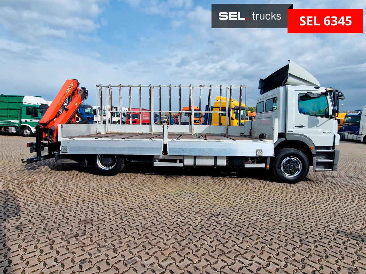 Mercedes-Benz Axor 1833L / Palfinger PK 12002-EH / GLAS - Camião grua: foto 4 Mercedes-Benz Axor 1833L / Palfinger PK 12002-EH / GLAS - Camião grua: foto 4