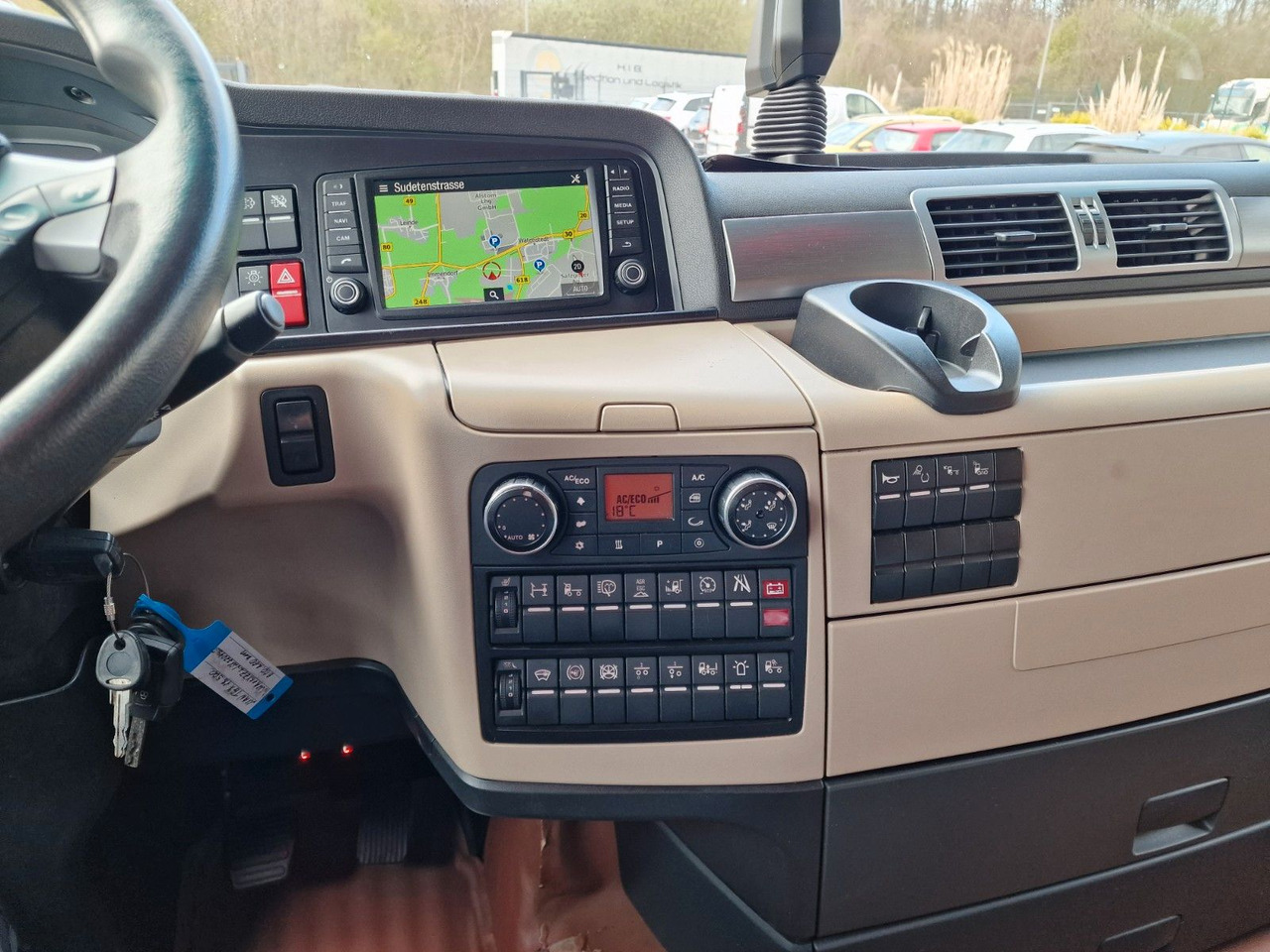 Tractor MAN TGX 18.500 4X2 LLS-U /Retarder/Xenon/Ledersitze: foto 25