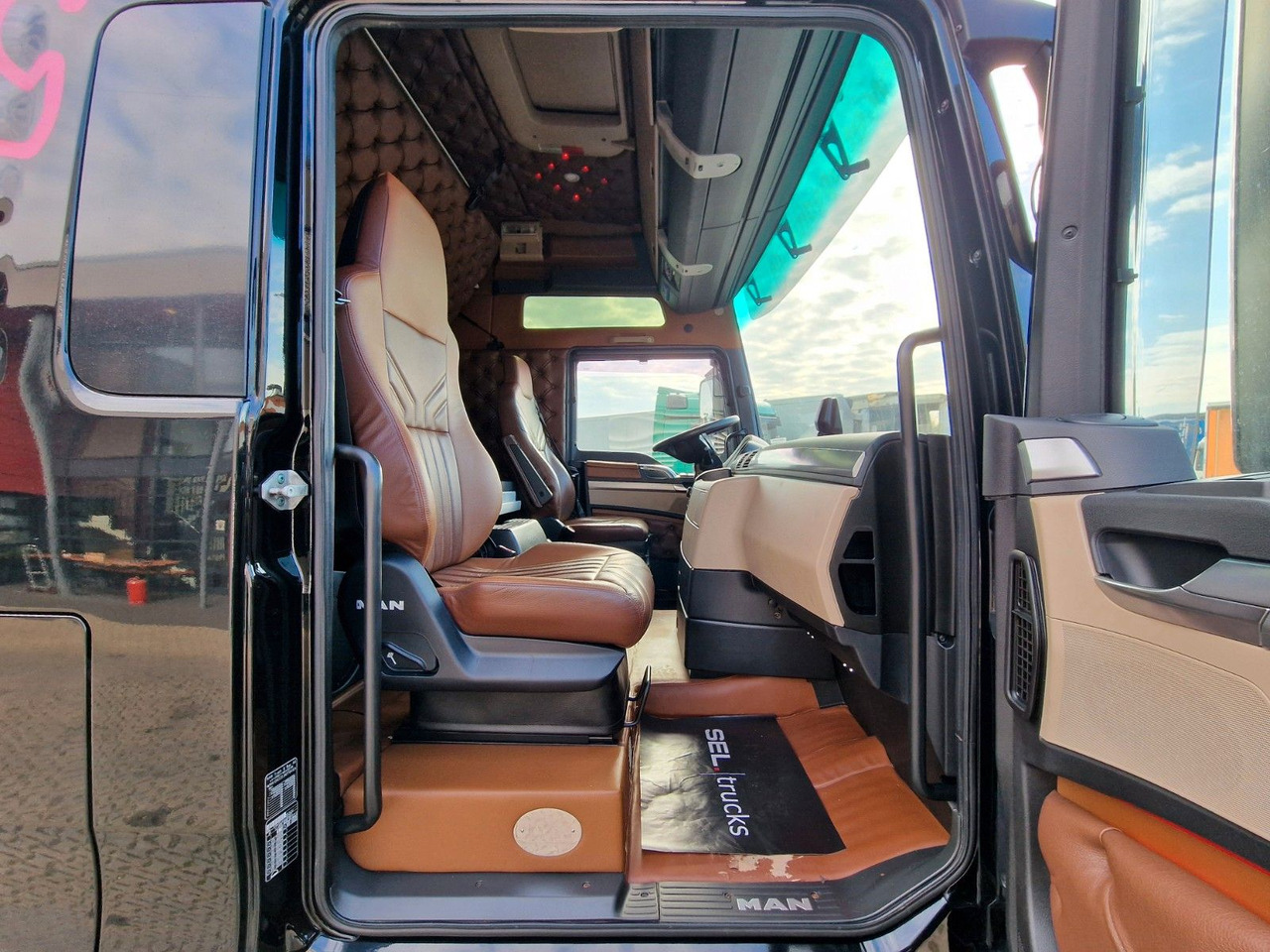 Tractor MAN TGX 18.500 4X2 LLS-U /Retarder/Xenon/Ledersitze: foto 18