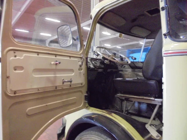 Caminhão tanque para transporte de combustível DAF 1600 A1600DF 360: foto 6
