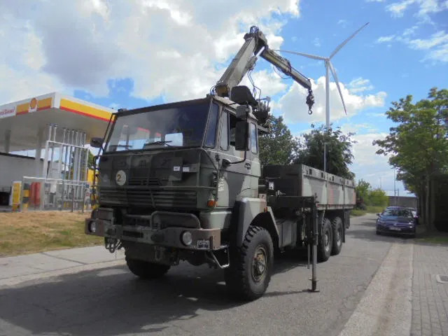 DAF 6X6 + HIAB CRANE - Camião grua: foto 1 DAF 6X6 + HIAB CRANE - Camião grua: foto 1