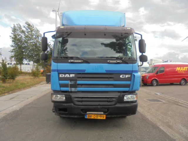 DAF CF 65 220 NL KENTEKEN - Camião furgão: foto 2 DAF CF 65 220 NL KENTEKEN - Camião furgão: foto 2
