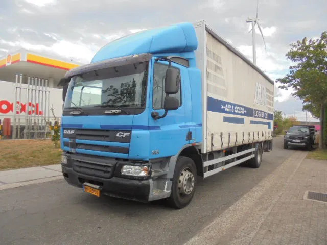 DAF CF 65 220 NL KENTEKEN - Camião furgão: foto 1 DAF CF 65 220 NL KENTEKEN - Camião furgão: foto 1