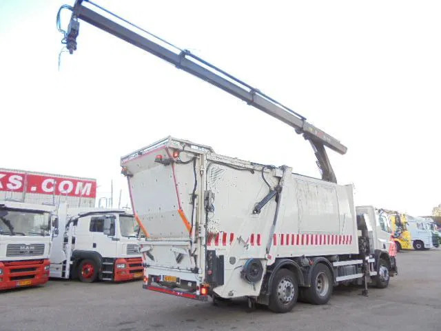 DAF CF 75.250 6X2 - Caminhão de lixo: foto 3 DAF CF 75.250 6X2 - Caminhão de lixo: foto 3