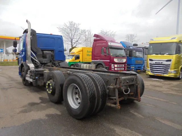 DAF CF 75.250 6X2 - Camião chassi: foto 5 DAF CF 75.250 6X2 - Camião chassi: foto 5