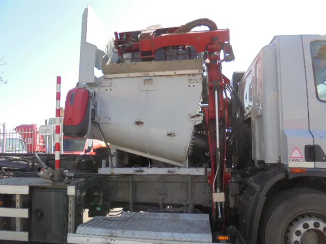 DAF CF 75.310 FAN 6x2 NL TRUCK - Camião chassi: foto 4 DAF CF 75.310 FAN 6x2 NL TRUCK - Camião chassi: foto 4