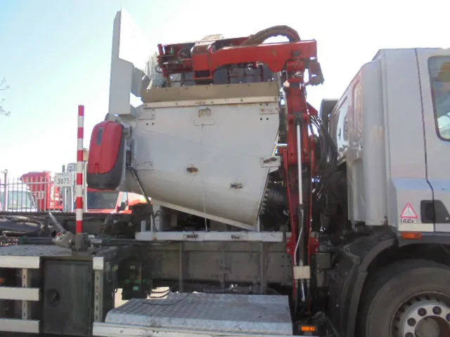 DAF CF 75.310 FAN 6x2 NL TRUCK - Camião chassi: foto 4 DAF CF 75.310 FAN 6x2 NL TRUCK - Camião chassi: foto 4