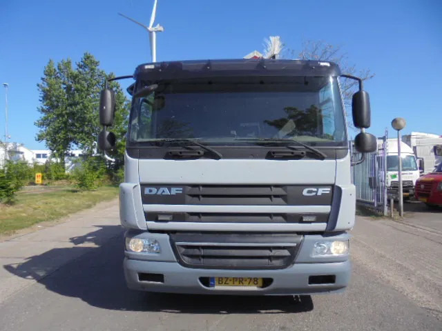 DAF CF 75.310 FAN 6x2 NL TRUCK - Camião chassi: foto 2 DAF CF 75.310 FAN 6x2 NL TRUCK - Camião chassi: foto 2
