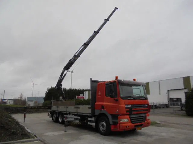 DAF CF 85 6X2 GESTUURDE AS - Camião grua: foto 3 DAF CF 85 6X2 GESTUURDE AS - Camião grua: foto 3