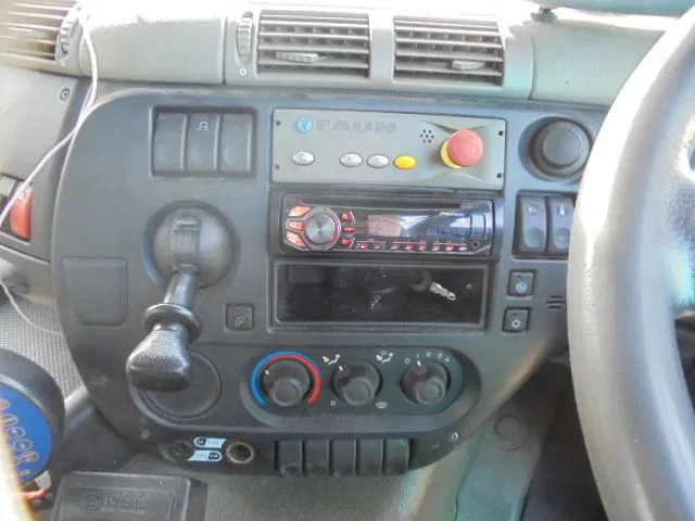 Caminhão de lixo DAF FAN CF250 6X2 EEV: foto 15