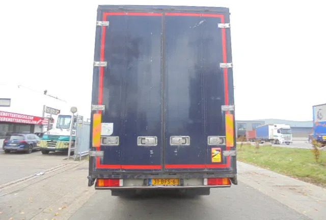 DAF XF 410 6X2 NL TRUCK TUV 03-26 - Camião de lona: foto 5 DAF XF 410 6X2 NL TRUCK TUV 03-26 - Camião de lona: foto 5