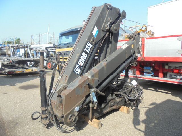 Hiab 135/3 - Camião de caixa aberta/ Plataforma, Camião grua: foto 1 Hiab 135/3 - Camião de caixa aberta/ Plataforma, Camião grua: foto 1