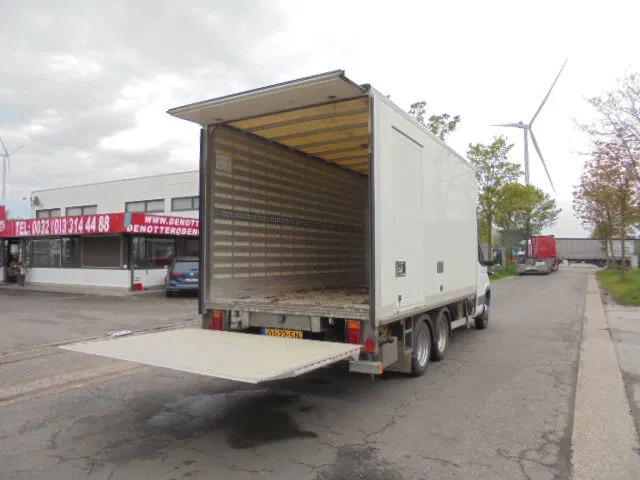 Iveco Daily 40 C14 HPI TREKKER OPLEGGER - Carrinha de contentor, Carrinha cabine dupla: foto 4 Iveco Daily 40 C14 HPI TREKKER OPLEGGER - Carrinha de contentor, Carrinha cabine dupla: foto 4