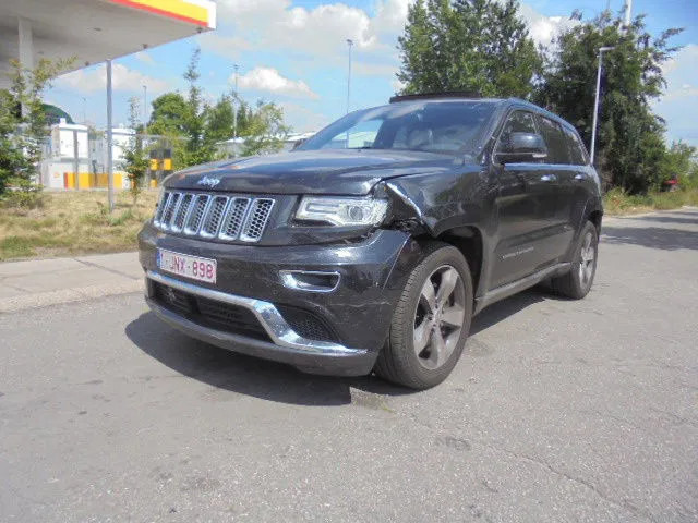 Jeep Grand Cherokee 4X4 SUMMIT EDITION 3.0 LTR V6 - SUV: foto 1 Jeep Grand Cherokee 4X4 SUMMIT EDITION 3.0 LTR V6 - SUV: foto 1