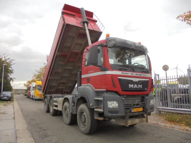 MAN TGS 41.440 8X8 NL TRUCK MANUAL GEARBOX - Camião basculante: foto 3 MAN TGS 41.440 8X8 NL TRUCK MANUAL GEARBOX - Camião basculante: foto 3