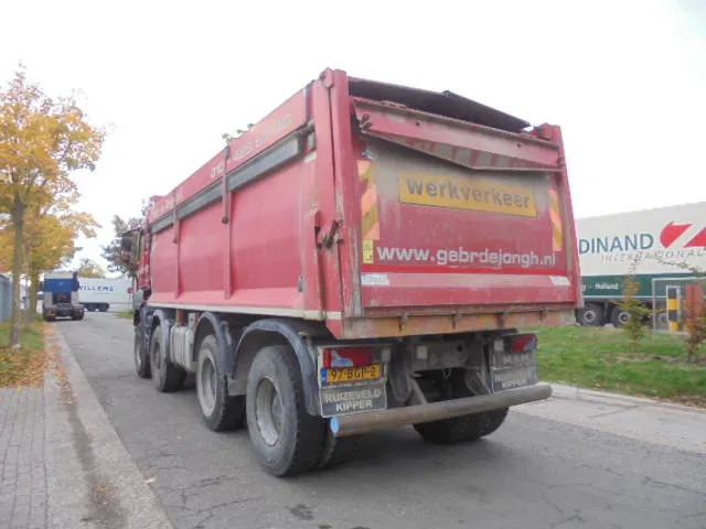 MAN TGS 41.440 8X8 NL TRUCK MANUAL GEARBOX - Camião basculante: foto 4 MAN TGS 41.440 8X8 NL TRUCK MANUAL GEARBOX - Camião basculante: foto 4