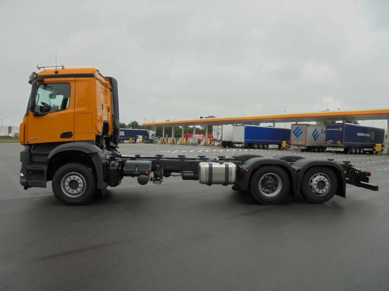 Mercedes-Benz Arocs AROCS 2848 6X2 MET FABRIEKS GARANTIE - Camião chassi: foto 5 Mercedes-Benz Arocs AROCS 2848 6X2 MET FABRIEKS GARANTIE - Camião chassi: foto 5