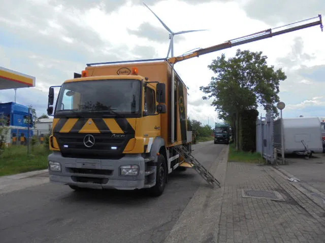 Mercedes-Benz Axor 1828 - Camião grua: foto 1 Mercedes-Benz Axor 1828 - Camião grua: foto 1