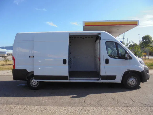 Opel Movano L3H2 2.2L BLUE HDI 140 - Furgão: foto 4 Opel Movano L3H2 2.2L BLUE HDI 140 - Furgão: foto 4
