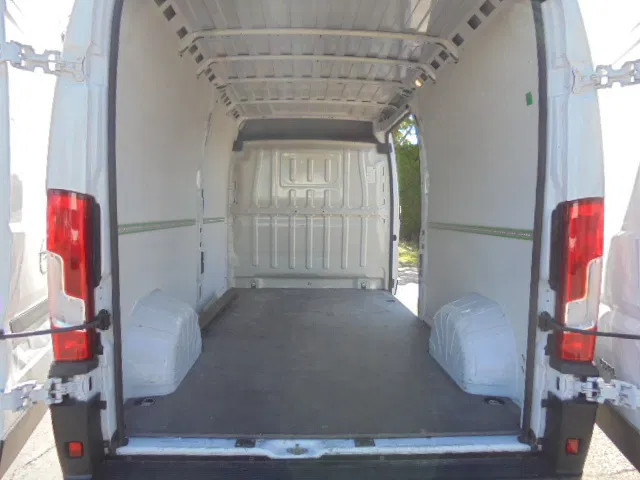 Opel Movano L3H2 2.2L BLUE HDI 140 - Furgão: foto 5 Opel Movano L3H2 2.2L BLUE HDI 140 - Furgão: foto 5