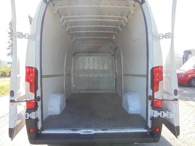 Opel Movano L3H2 2.2L BLUE HDI 165 - Furgão: foto 5 Opel Movano L3H2 2.2L BLUE HDI 165 - Furgão: foto 5