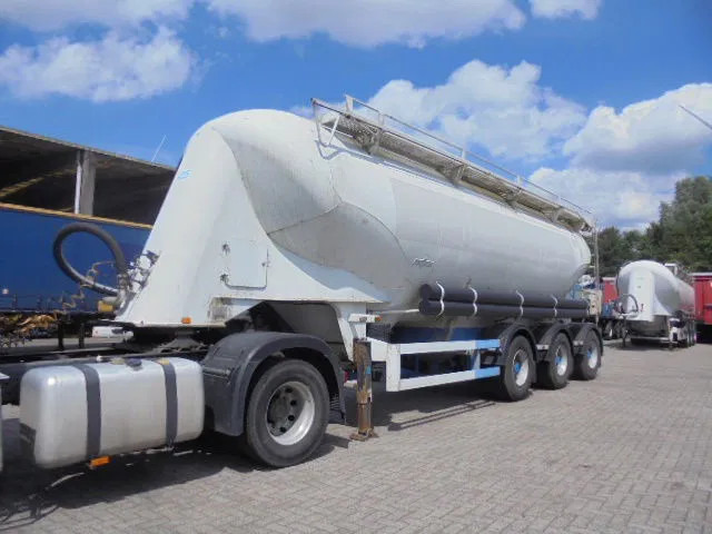 SPITZER BPSF50 - Semirreboque tanque: foto 1 SPITZER BPSF50 - Semirreboque tanque: foto 1