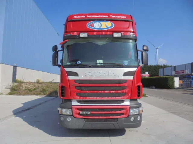 Scania R440 6X2 RETARDER BDF - Camião furgão: foto 2 Scania R440 6X2 RETARDER BDF - Camião furgão: foto 2