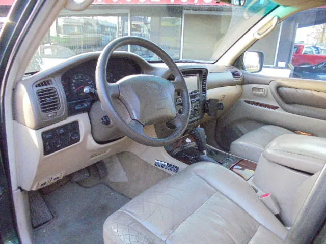 SUV Toyota Land Cruiser: foto 11