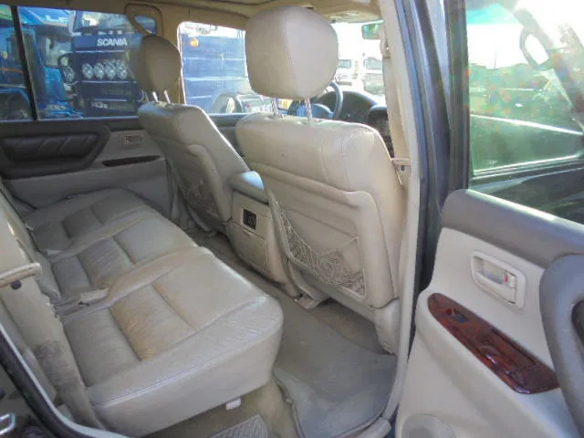 SUV Toyota Land Cruiser: foto 7